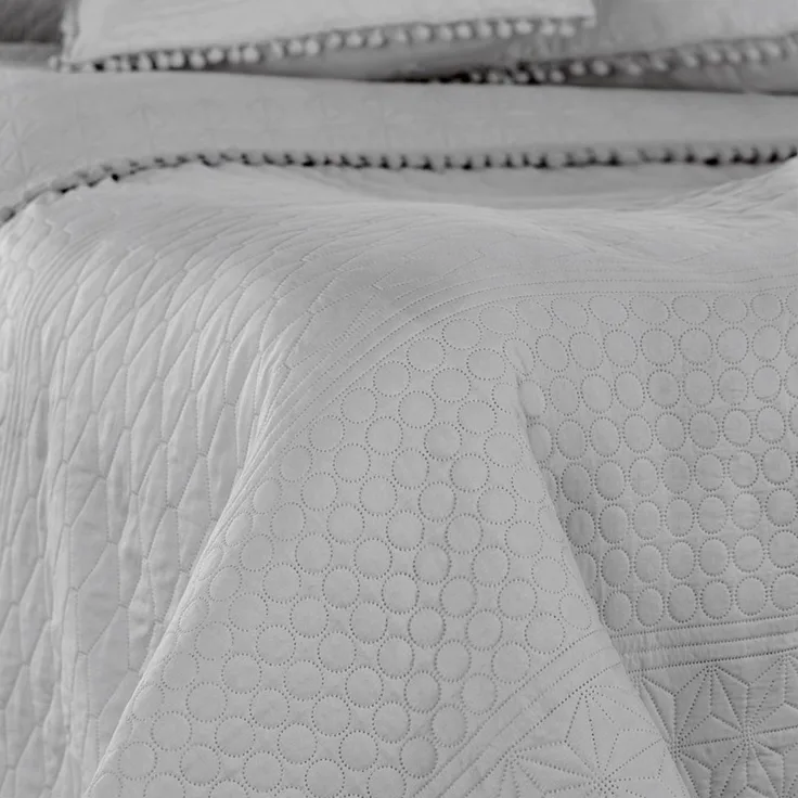 texpot Tagesdecke Wohndecke Pompons und Steppung Wendefunktion