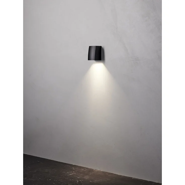 ASK Wandleuchte schwarz Downlight