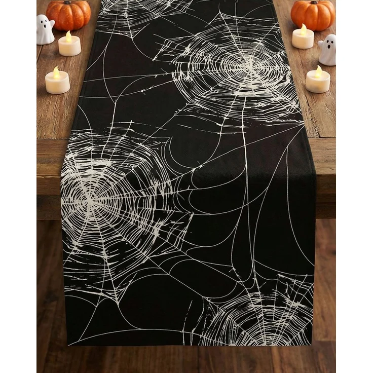 Horror-Shop Dekofigur Midnight Cobweb Garden Tischläufer als Halloween &