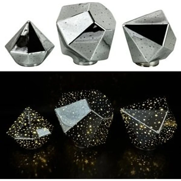 Online-Fuchs LED Dekoobjekt Stimmungslicht - 3 Diamanten aus Glas mit LED-Lichterkette & Timer, Dauerleuchten oder sichter Funkeleffekt, warmweiße LED-Beleuchtung, inklusive praktischer 6-Stunden Timerfunktion – Bild 5