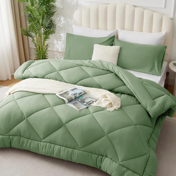 WAVVE Bettdecke 135x200 cm Ganzjahresdecke 4 Jahreszeiten, Steppdecke 300gsm Mikrofaser 135x200 cm, Super Weiche Zudecke Schlafdecke Atmungsaktive 135x200, Grün – Bild 1