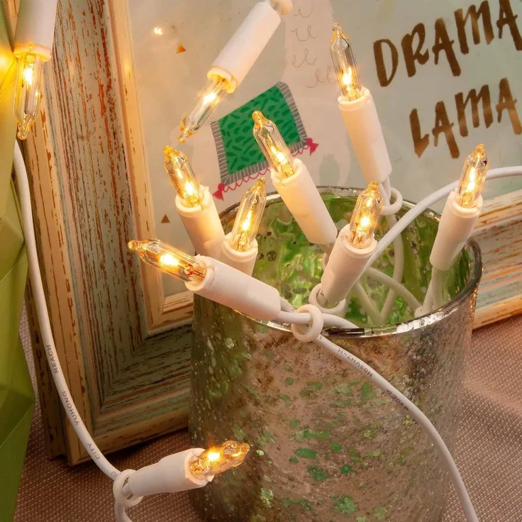 Hellum Lichterkette innen strombetrieben, mini Lichterkette 10er Birnen klare warme Lichter, beleuchtete 1,35m, Kabel weiß Lichterkette 10 lichter mit Stecker für Weihnachten 831184