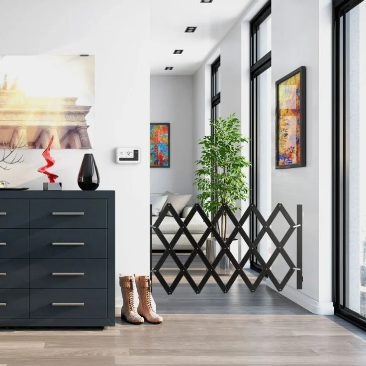Relaxdays Hundeabsperrgitter ausziehbar bis 126 cm, 70-82 cm hoch, Bambus, Hunde Schutzgitter, für Treppe & Tür, Schwarz – Bild 2