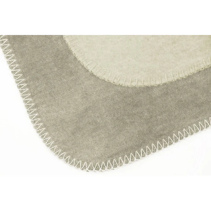ZOLLNER Kuscheldecke in Wendeoptik mit Hirschsymbol, Baumwollmix, braun-creme – Bild 4