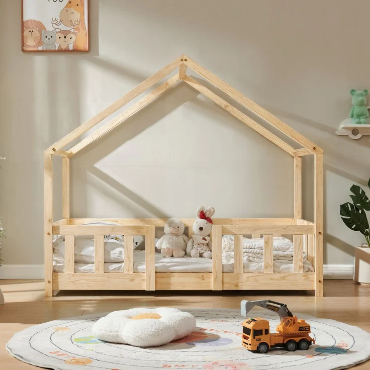 en.casa Hausbett aus Kiefernholz mit Rausfallschutz und Lattenrost 70x140 cm, natur – Bild 6