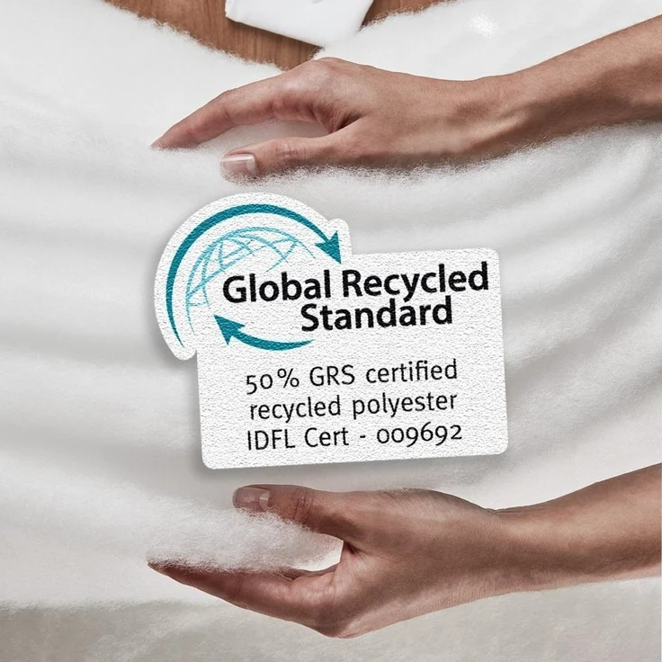 Paradies Microfaserbettdecke Renova, Füllung: 100% Polyester (50% recycelt), Bezug: 100% Polyester (recycelt), GRS recycelt zertifiziert – Bild 3
