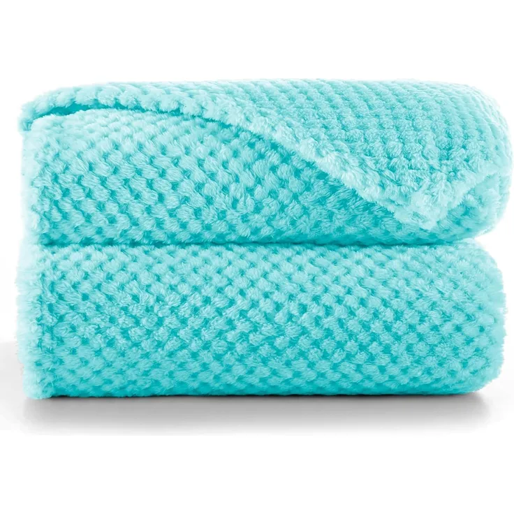 DecoKing Kuscheldecke 150x200 cm türkis Decke Microfaser Wohndecke Tagesdecke Fleece weich sanft kuschelig skandinavischer Stil cyanblau Henry