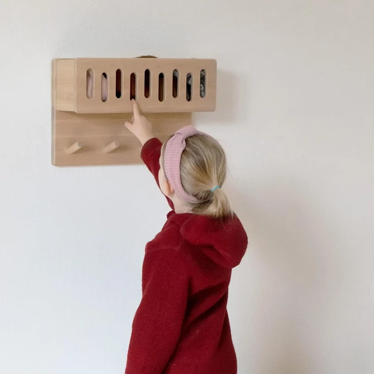 Ehrenkind® Kindergarderobe | Aus robusten Holz | Garderobe Kinder | Groß Weiß Kleiderhaken Kinder | geeignet als Wandregal Kinderzimmer | Kleiderhaken Wand | Kinder Kleiderhaken – Bild 8