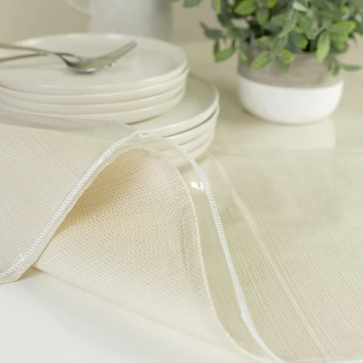 Benson Mills Robuste, transparente Kunststoff-Tischdeckenschutz, 100% wasserdichte Tischdecke, ölauslaufsicher, Tischabdeckung für Esstische, extra breit, rechteckig – Bild 4