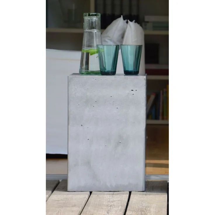 Outdoor Beistelltisch BLOCK BETON 30 x 30 x 46 cm