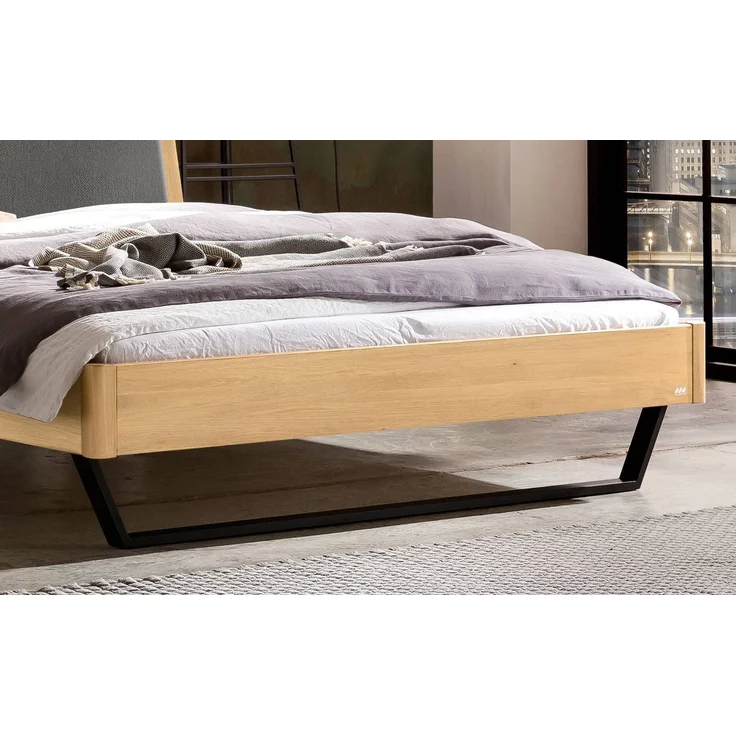 Hasena Massivholzbett Marola Eiche bright mit Polster-Kopfteil 180x220 cm, Komforthöhe 25 cm – Bild 4