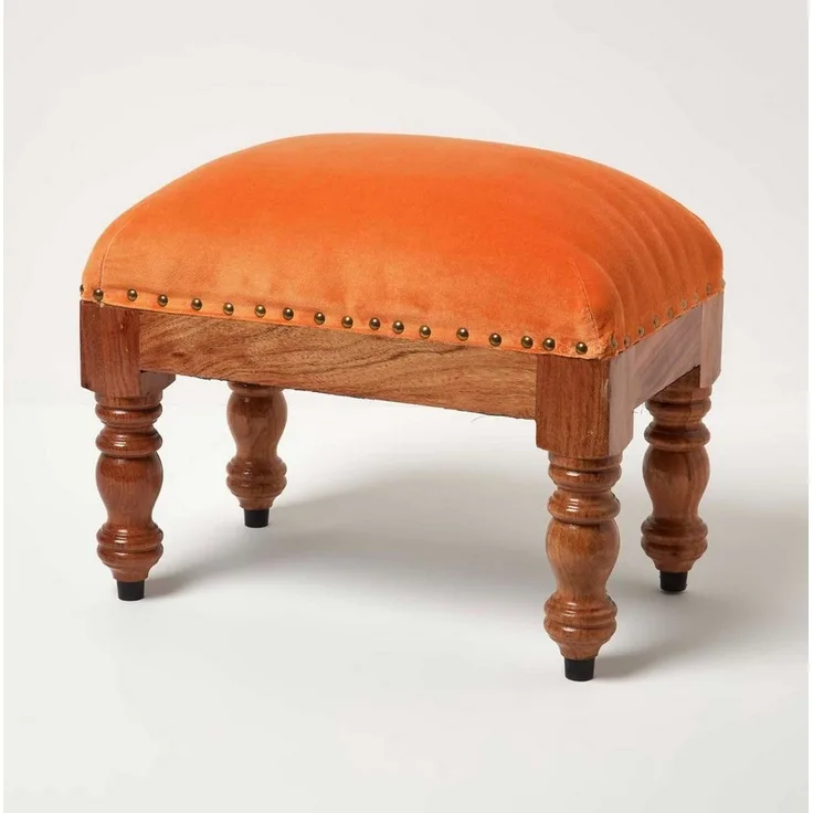 Homescapes Fußhocker Rechteckiger Samthocker Mable – orange mit Holzbeinen, 50 x 30 x 40 cm