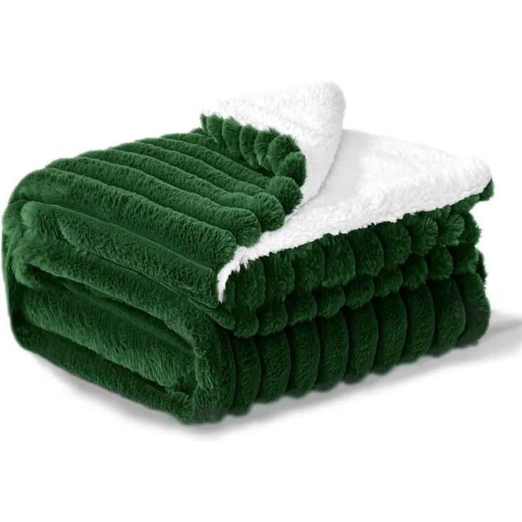 BEDELITE Kuscheldecke Flauschig Decke 150x200 - Dicke XL Sherpa Decken Grün für Couch, warme Cord Kuscheldecken Dunkelgrün weiche Fleecedecke Wohndecke als Couch Überwurf für Wohnzimmer