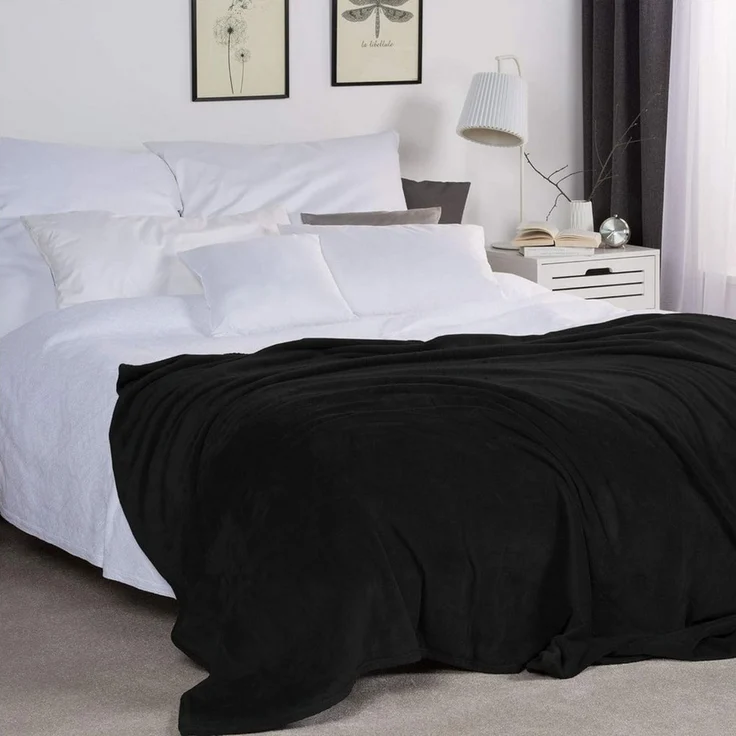 Wohndecke Aurelia Kuscheldecke Schwarz, 150x200 cm, Beautissu, Microfaser Fleecedecke als Tagesdecke oder Sofa Überwurf – Bild 2