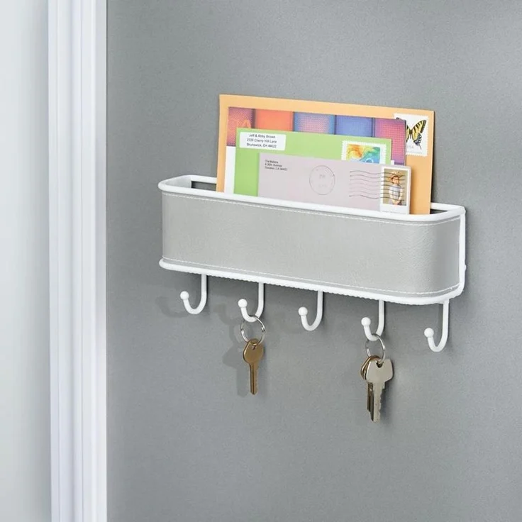 mDesign Briefablage Schlüsselbrett Organizer 5 Haken Wandmontage Grau Weiß – Bild 4