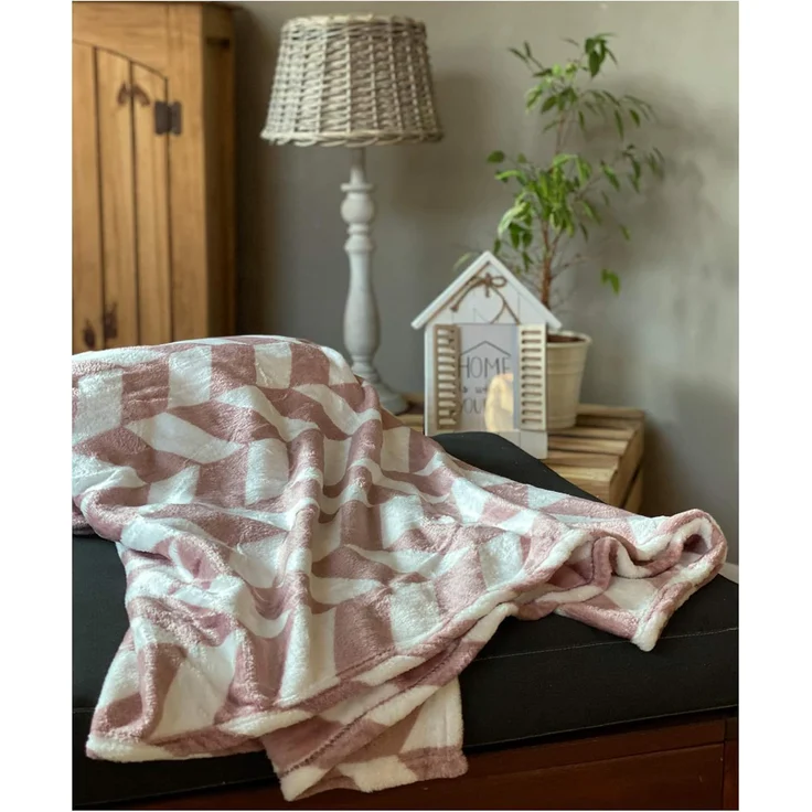 Wohndecke Soft Flanell Kuscheldecke Chevron Raute 150x200, heimtexland, super weich I wärmend I leicht I Allergiker geeignet – Bild 4