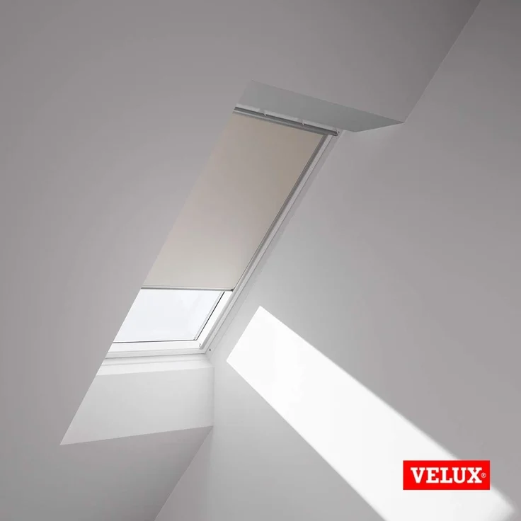 Verdunklungsrollo DKL SK06/MK06/CK02/FK06/MK04/CK04 1085S, VELUX, verdunkelnd, ohne Bohren, in Führungsschienen, VELUX »Pick & Click!«, alufarbene Führungsschienen & Griffleiste – Bild 3