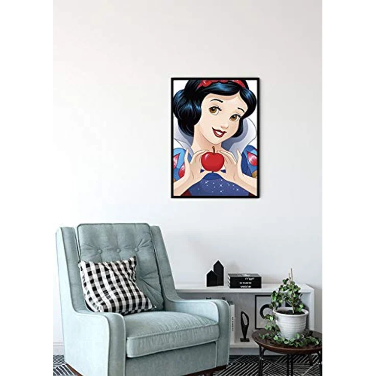 Komar Disney Wandbild Snow White Portrait, Kunstdruck 30x40cm, seidenmatter Oberfläche, fotorealistische Druckqualität, bunt, ohne Rahmen – Bild 4