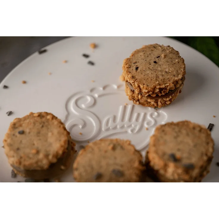 Sallys Tortenständer aus Keramik -Tortenplatte in Weiß mit Fuß, Kuchenplatte zum Dekorieren, zeitloses Design – Bild 3