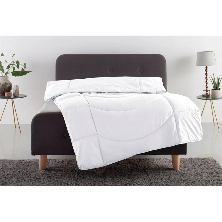OTTO home Microfaserbettdecke Microlux, Bettdecke 135x200 cm und Übergrößen bis 240x220cm, Füllung: Feuchtigkeitsregulierende 3D Klimafaser (Polyester), Bezug: Microfaser-Feinbatist, fest versteppter Bezug - keine Bettwäsche nötig, Sommer, Winter