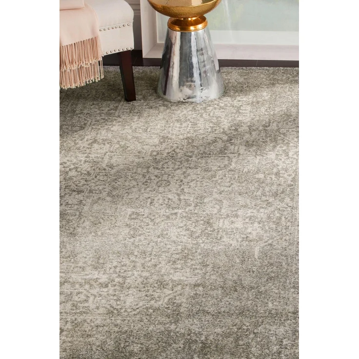 SAFAVIEH Übergangs Teppich für Wohnzimmer, Esszimmer, Schlafzimmer - Evoke Collection, Kurzer Flor, Silber und Elfenbein, 122 X 183 cm