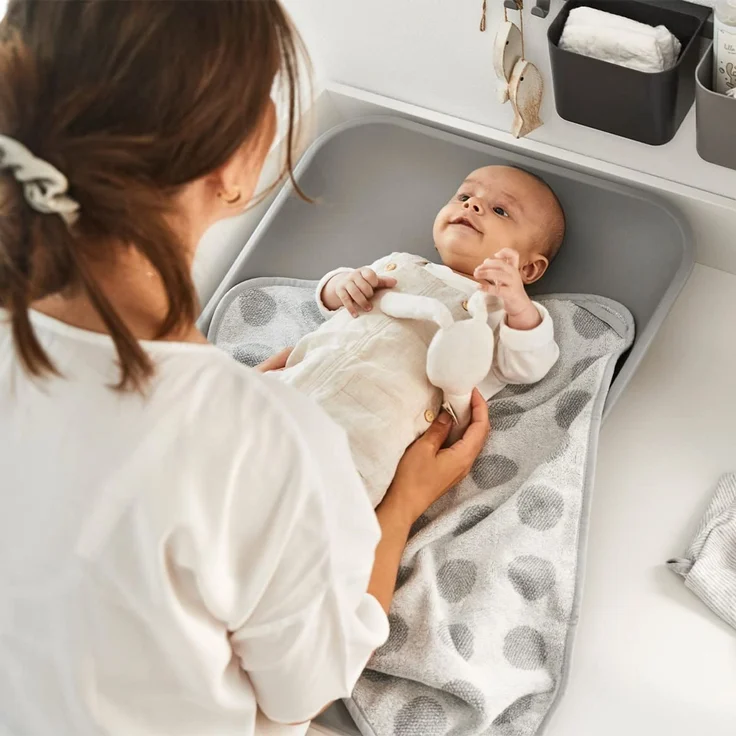 Leander Wickelauflage Matty pearl grey grau + Hoodie (Bade-Kaputzentuch) + Topper cool grey grau – Bild 8