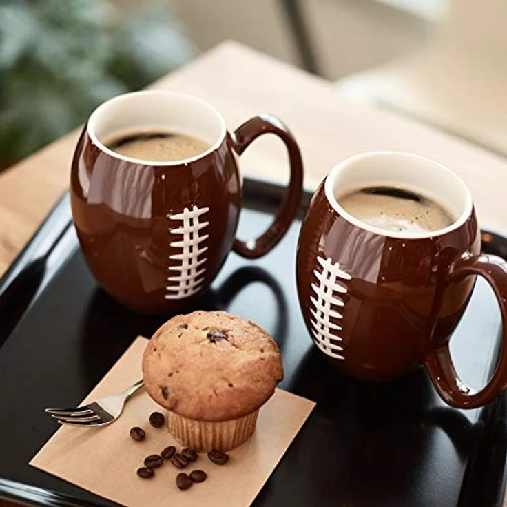 40YARDS Tasse American Football Tasse (600 ml) für Kaffee, Tee, etc, 1-tlg, Keramik, mit erhabener, fühlbarer Football Naht – Bild 7