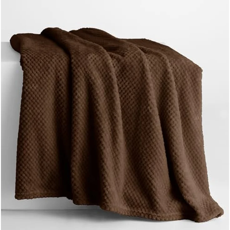 DecoKing Kuscheldecke 150x200 cm braun Decke Microfaser Wohndecke Tagesdecke Fleece weich sanft kuschelig skandinavischer Stil Schoko Henry – Bild 3