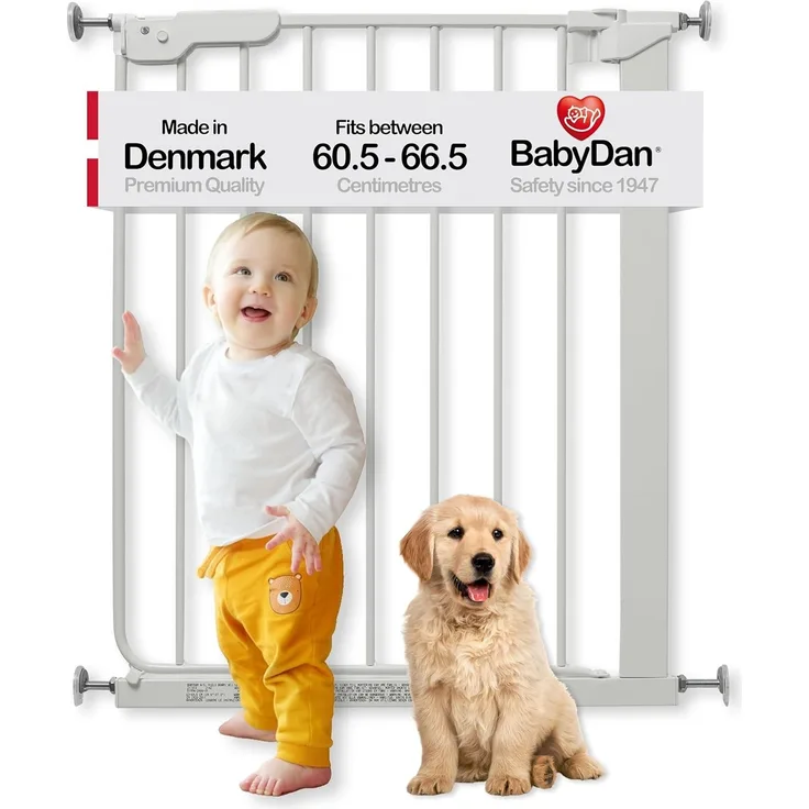 BabyDan Esjberg Türschutzgitter für Kinder und Babys, extra schmal, für Öffnungen von 60,5–66,5 cm, Weiß, hergestellt in Dänemark aus 100% italienischem Stahl.