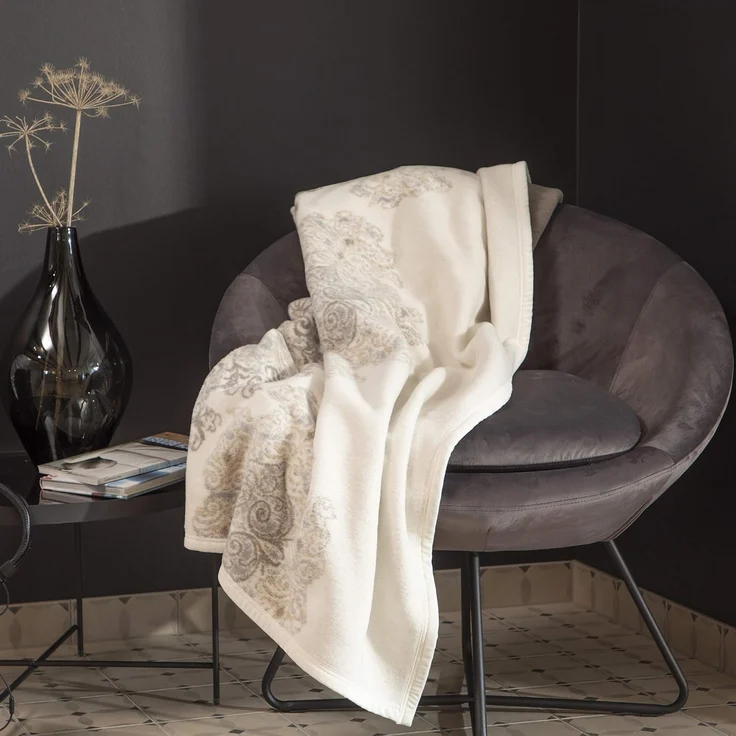Wohndecke Jacquard Decke Bagheria, IBENA, mit Ornamenten, Kuscheldecke – Bild 3
