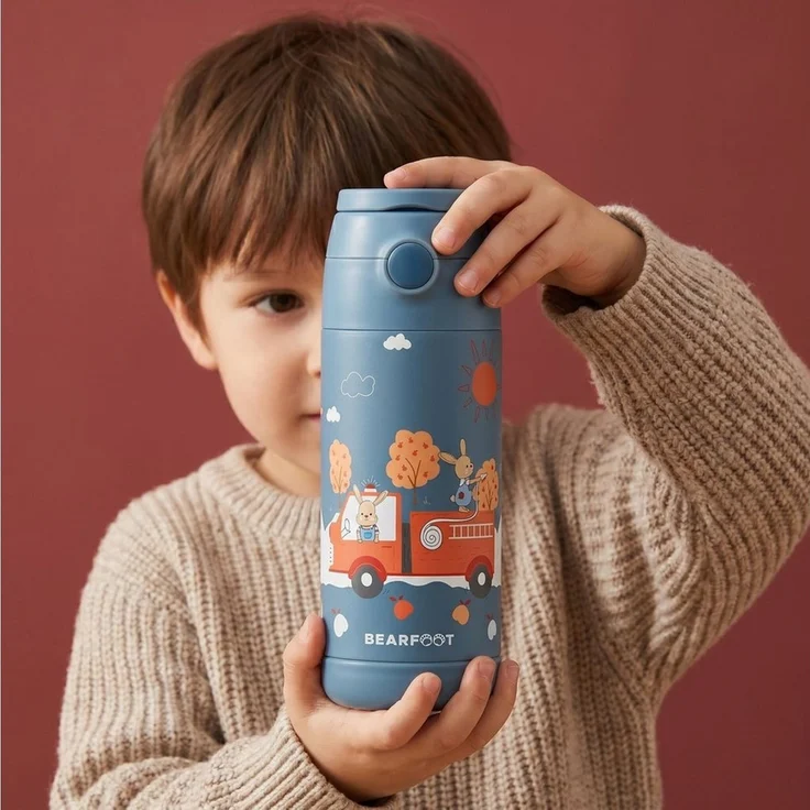 BEARFOOT Trinkflasche Thermo Kinder Trinkflasche Edelstahl - Feuerwehr Hase blau, Thermosflasche, auslaufsicher, Edelstahl, Kinderflasche, BPA-frei – Bild 3
