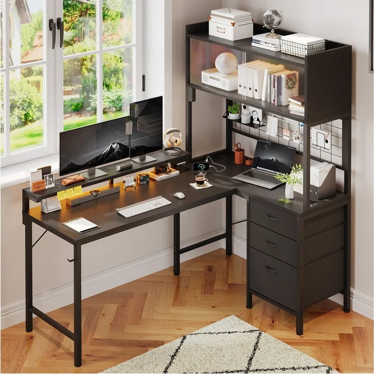 HOMALL Schreibtisch L-förmiger Gamingtisch mit Regal, LED-Leuchten, Steckdose & Schubladen (Maße: 115 cm, mit Vitrine, 4 Stoffschubladen und Haken, links oder rechts montierbar) – Bild 1