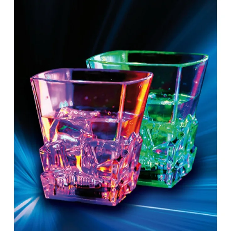 Luna24 simply great ideas. LED Farbwechsel-Whiskeyglas, 2er Set aus Kunststoff Smarter LED-Lichtstreifen
