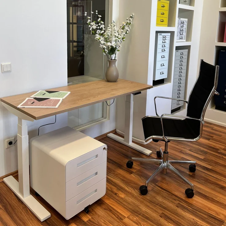 Bisley EasyRoll Rollcontainer mit 3 Schubladen, Container abschließbar aus Metall in weiß - Rollwagen für's Büro als Schreibtisch Unterschrank, Bürocontainer od. Schreibtischcontainer, ROLL3-696 – Bild 7
