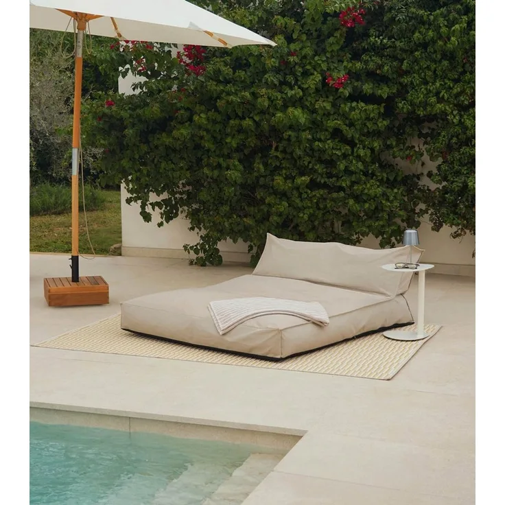 mokebo Sitzsack Outdoor Lounge 'Das Daybed' (Daybed), Bean-Bag Outdoor für Kinder & Erwachsene, Gartenliege in Sand