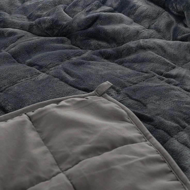 kamelshopping Gewichtsdecke 9 kg Gewichtsdecke, ca. 135 x 200 cm, weicher Polyester-Fleece-Bezug, Füllung: feine Glasperlen, Entspannungsdecke, Anti-Stress Decke, Therapiedecke – Bild 4