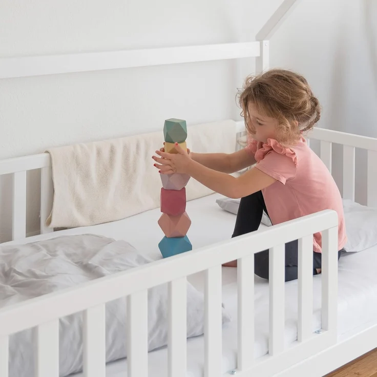 Ehrenkind Hausbett Livo aus massivem Buchenholz in verschiedenen Größen (FSC® zertifiziertMontessori Kinderbett, Jugendbett, 90x200), höhenverstellbar – Bild 2
