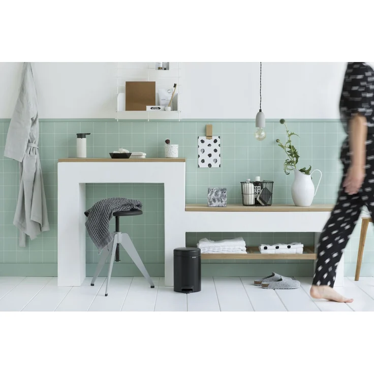 Brabantia 'NewIcon' Treteimer, Matt Black, 3 Liter – Bild 2