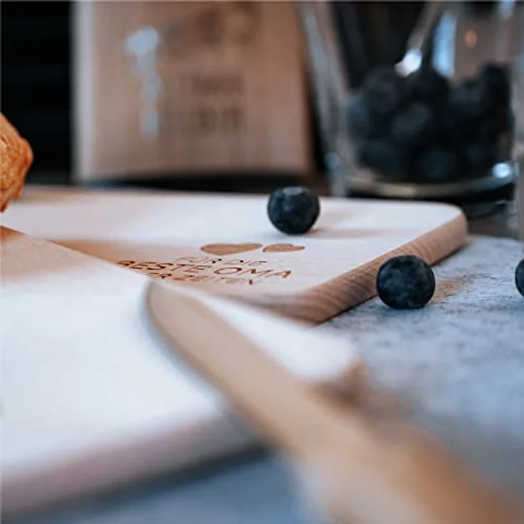 Spruchreif® Frühstücksbrett Frühstücksbrettchen aus Holz · Brotzeitbrett mit Gravur · Geschenk für Familie · Holzbrettchen mit Herzausschnitt – Bild 3