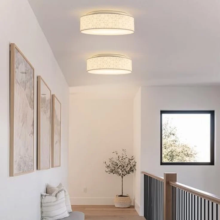 Zedelmaier Deckenlampe Stoff Rund 50cm E27x3 max. 40W Deckenleuchte Stoffschirm Wohnzimmer Schlafzimmer Küche Flur Kinderzimmer Lampe Decke Lampenschirm (Weiße Würfel,Ø50x13cm) – Bild 9