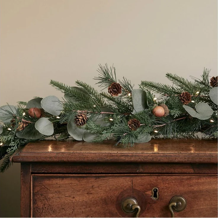 Lights4fun LED-Girlande 1,5m Eichel und Tannenzapfen Weihnachtsgirlande mit Beleuchtung