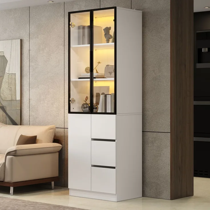 Vitrine 60 x 40 x 180 cm aus Spanplatte in Weiß mit Glastüren und App-steuerbarer LED-Beleuchtung