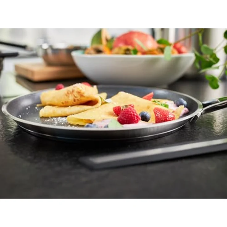 Rösle 'Silence Pro' Crêpes-Pfanne, Edelstahl schwarz, Ø 28 cm – Bild 3