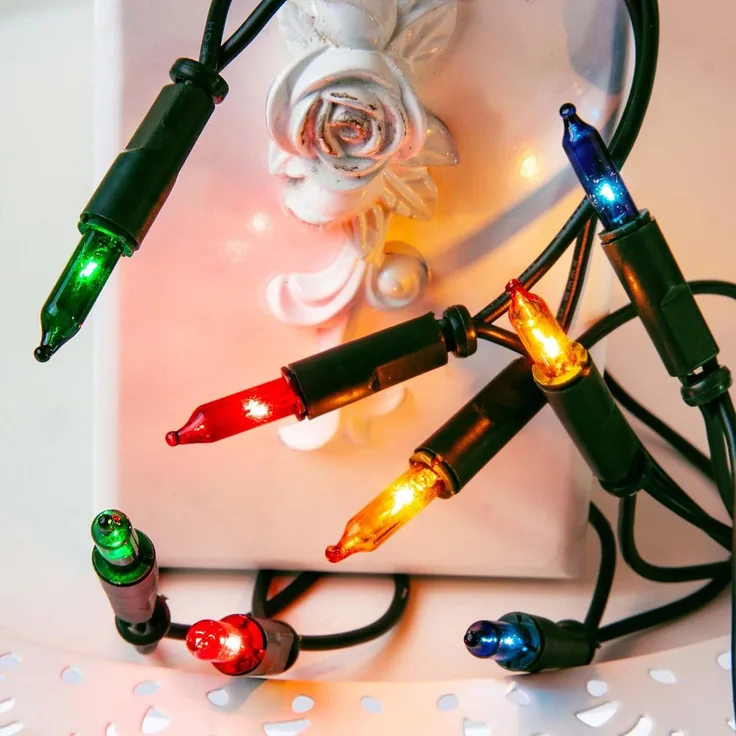 hellum Lichterkette innen mit 50 LED, mini Lichterkette bunte Lichter beleuchtete 7,35m, bunt strombetrieben mit grünem Kabel,