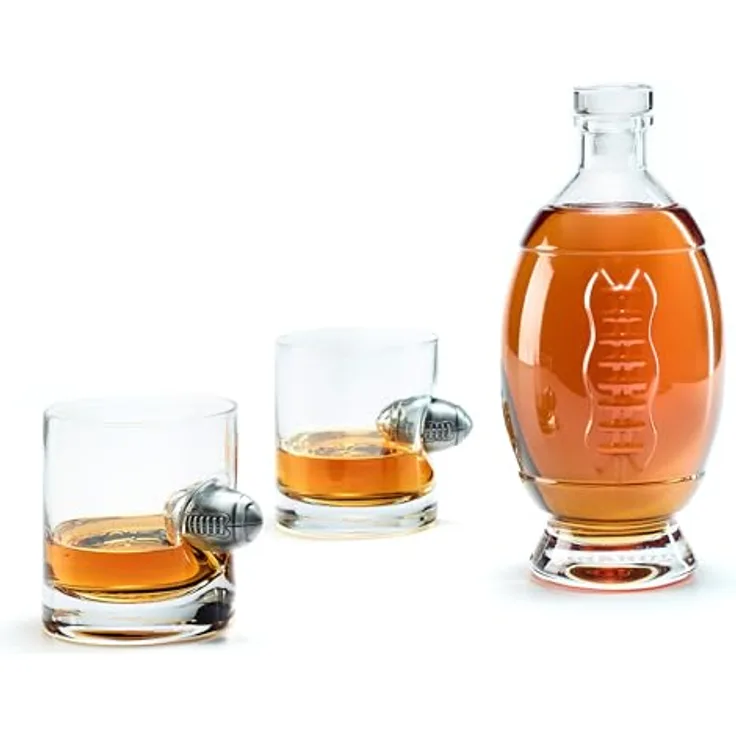 40YARDS Gläser-Set American Football Whisky Set: 2x Whisky Gläser + Dekanter, Glas, Whisky Gläser mit Metall Football + Dekanter in Football Form
