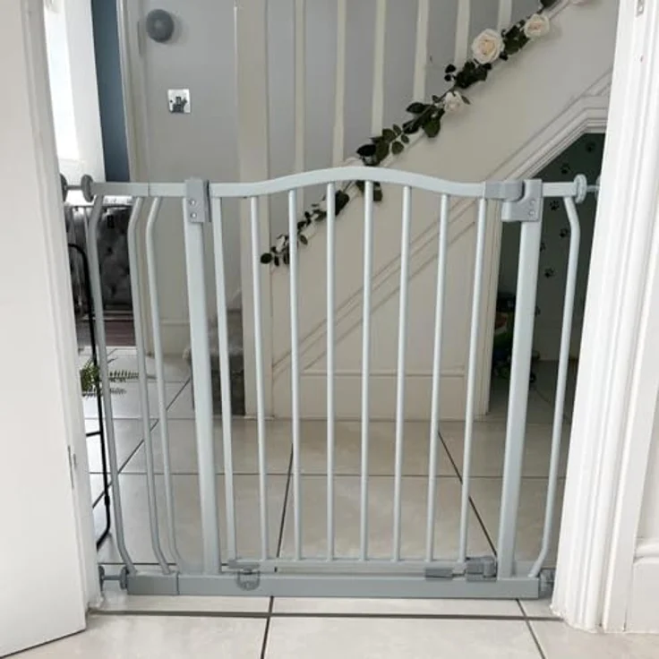 Safetots Treppenschutzgitter mit gebogenem oberen Teil, 71cm - 80cm, Matt Grau, Treppenschutzgitter mit Druckbefestigung, Babygitter für Türen – Bild 11