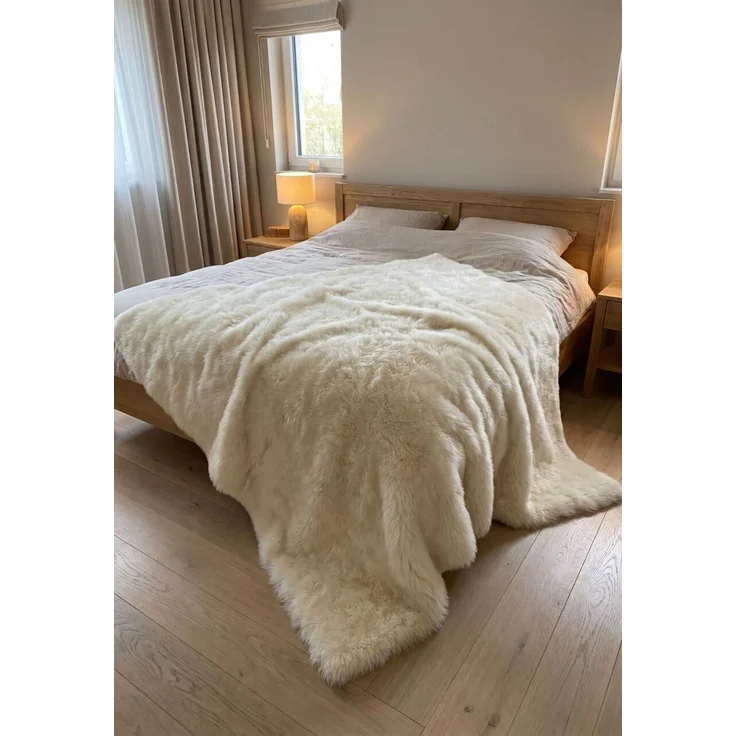 Lammfelldecke Champagner 200 x 200 cm – Bild 1