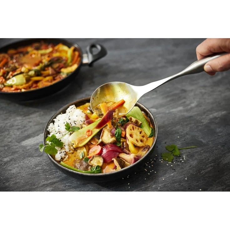 Fissler Kochmesser Essential, Lange breite Klinge, Halbkropf, gewichteter Griff – Bild 5