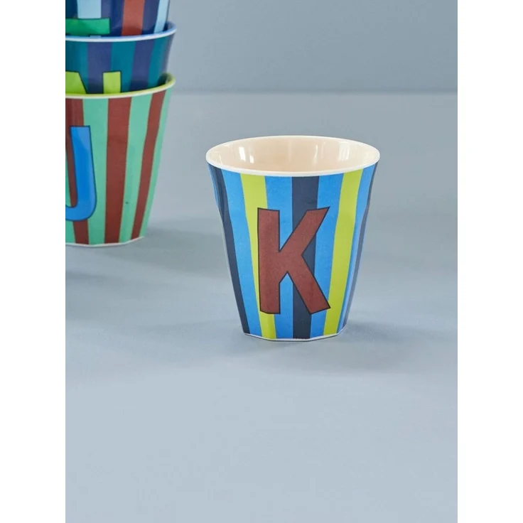 rice Becher Melamin Becher mit Buchstaben - Jungen, 1-tlg, Melamin, Buchstaben Becher – Bild 1