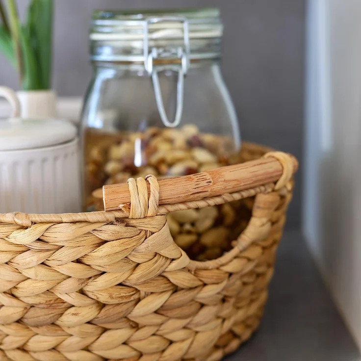 HMF Aufbewahrungskorb Präsentkorb, runder Aufbewahrungskorb mit Holzgriffen, geflochten aus, natürlicher Wasserhyazinthe, 30 x 12 cm – Bild 6